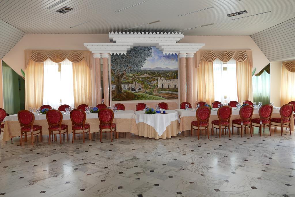 Hotel L'Ulivo Mirabella Eclano Kültér fotó